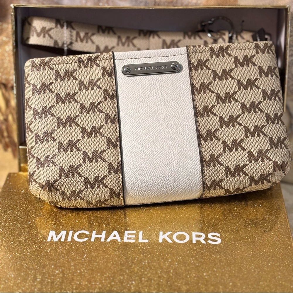 Michael Kors Signature Logo Belt Bag in Optic White and Tan Brown Adjustable New - Picture 3 of 5